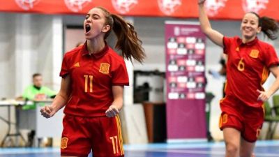 Irene Samper, con el combinado nacional.