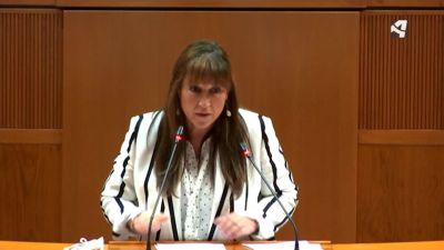 Sira Repollés en Cortes de Aragón