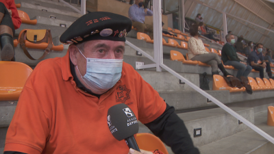 La afición del CV Teruel durante el partido.