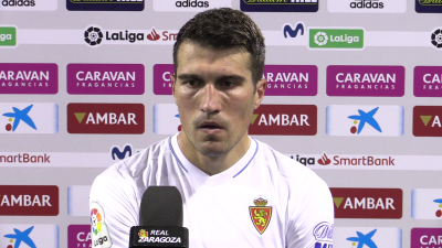 Alberto Zapater, durante su comparecencia en la zona mixta de La Romareda.