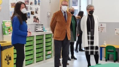 El consejero de Educación del Gobierno de Aragón, Felipe Faci,visita al CEIP Brianda de Luna en Alfajarín (Zaragoza)