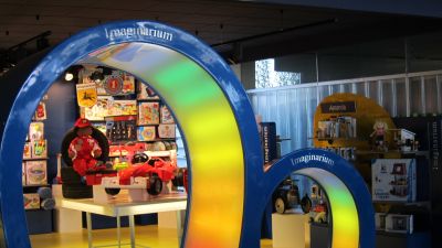Puerta de una tienda Imaginarium