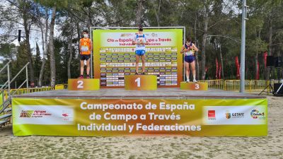 Pol Oriach, en el palco. Imagen: Federación Española de Atletismo.