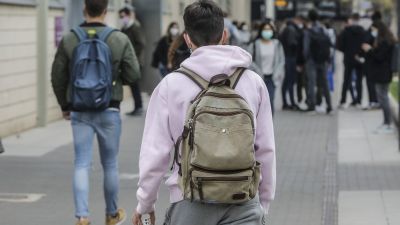 Personas caminando