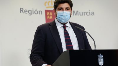 El presidente de Murcia, Lopez Miras, en rueda de prensa.