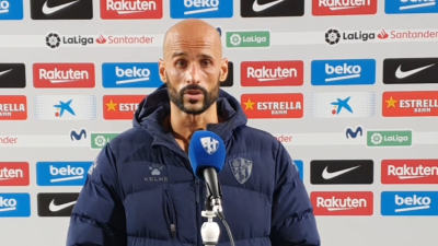 Mikel Rico, hablando para el club.