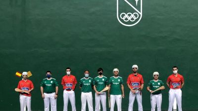 El equipo de pelota del Stadium Casablanca en un partido de esta temporada frente a Oberena.