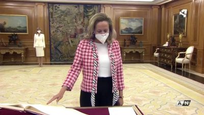 Nadia Calviño jurando su cargo de Vicepresidenta segunda