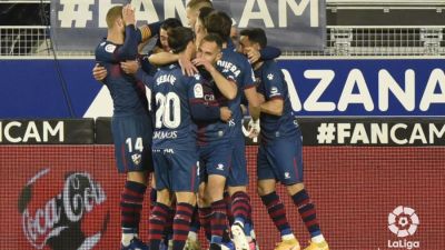 Pedro López y Vavro son las novedades en el once del técnico burgalés