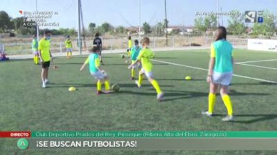 Se buscan futbolistas