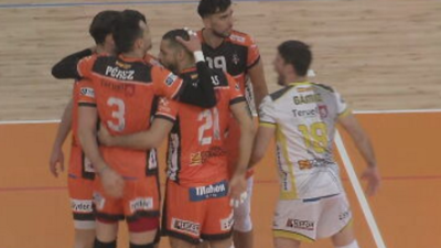El CV Teruel durante el partido de este sábado en Los Planos.
