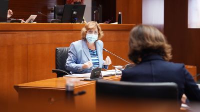 Comparecencia de la consejera de Ciudadanía y Derechos Sociales, María Victoria Broto (EP).
