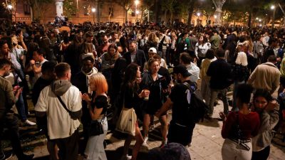 Aglomeraciones en Barcelona tras el fin del estado de alarma