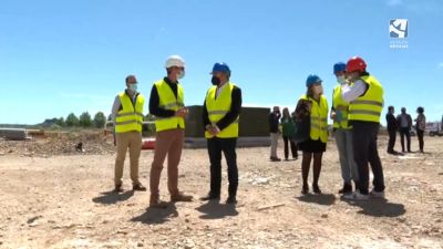 Luis María Beamonte, durante su visita a la empresa Veos Ibérica de Monzón