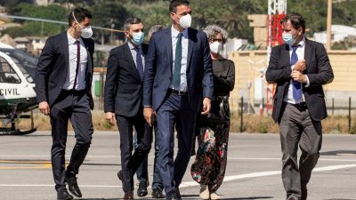 El presidente de Gobierno, Pedro Sánchez, ha su llegada a Ceuta este martes.