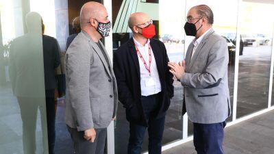 Manuel Pina y Unai Sordo dialogan con Javier Lambán