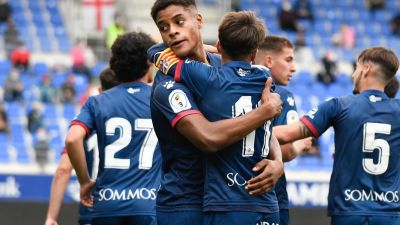 El Huesca B durante la celebración de un tanto | Foto: Fundación Alcoraz