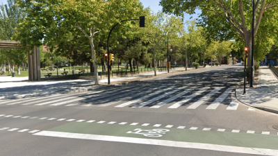 Paseo de peatones entre las calles Jorge Cocci y Camino de las Torres.