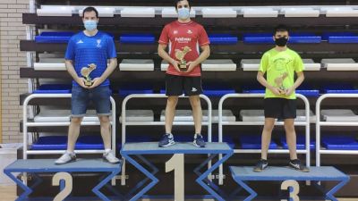 Podio masculino del Campeonato de Aragón de tenis de mesa.