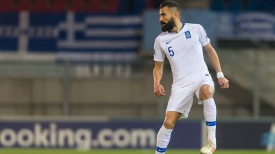 Siovas durante un encuentro con la Selección nacional de Grecia.