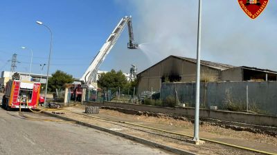 Los bomberos siguen trabajando en la zona. Foto: Diputación de Zaragoza