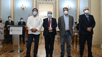 Miquel Iceta en la firma con los sindicatos.