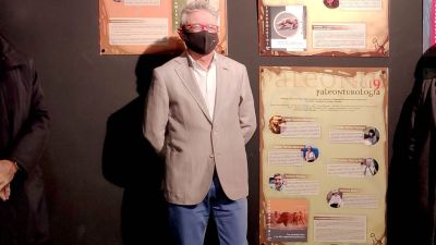 Luis Alcalá, paleontólogo turolense.
