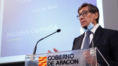 El vicepresidente y consejero de Industria, Competitividad y Desarrollo Empresarial, Arturo Aliaga, participa en la firma de la carta de intenciones y presentación de la iniciativa GetHyGA (DGA).