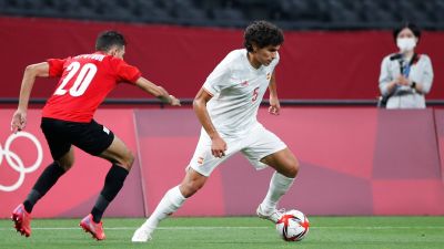 Jesús Vallejo durante el encuentro ante Egipto.