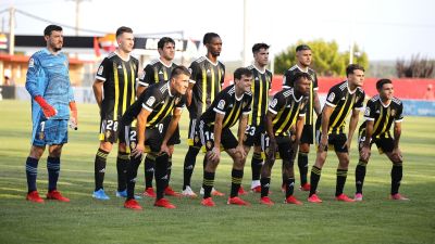 Los jugadores del conjunto aragonés posan antes de la disputa del encuentro ante el Calahorra.