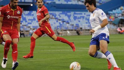 Iván Azón durante el Ciudad de Zaragoza.