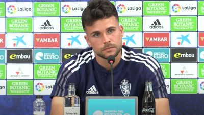 Álvaro Giménez, durante su presentación con el Real Zaragoza.