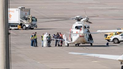 El helicóptero de Salvamento Marítimo que ha atendido a la superviviente.