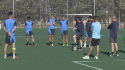 La plantilla del SD Ejea, durante un entrenamiento. Imagen: Aragón Deporte.