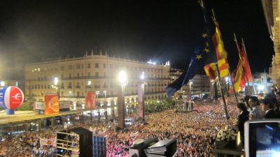 Vista general del pregón de las Fiestas del Pilar, desde el Ayuntamiento de Zaragoza (EP).