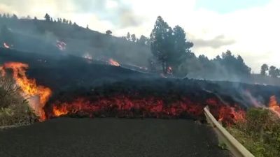 La lava amenaza a varias localidades.