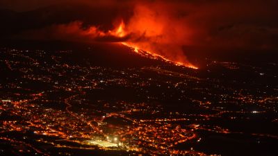 Imagen aérea del volcán de La Palma (EFE).