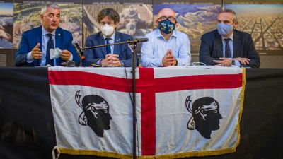 El expresidente de la Generalitat Carles Puigdemont, en rueda de prensa este sábado desde Italia.