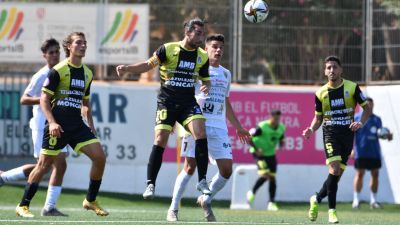 El CD Brea, en un partido de esta temporada.