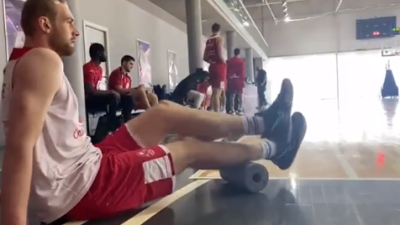 Hlinason, en un momento del entrenamiento. Foto: Casademont Zaragoza.