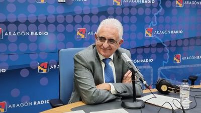 Entrevista a Javier Carnicer, jefe de protocolo del Gobierno de Aragón.
