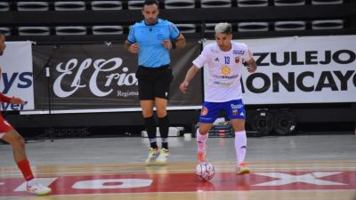 Imagen de un encuentro de Fútbol Emotion Zaragoza.