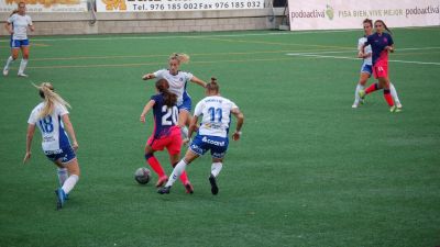 Una imagen del reciente duelo entre el Zaragoza CFF y el Atlético de Madrid B.