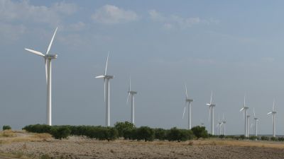 Molinos de viento en La Muela (Zaragoza). EP