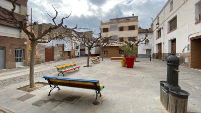 Imagen de la plaza del Orgullo Rural en Alpartir.