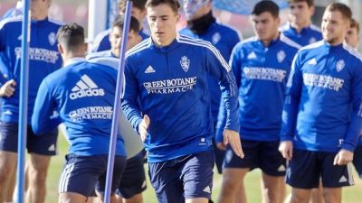 Alejandro Francés regresa a la citación y apunta al once esta noche.