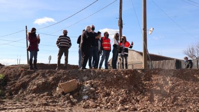 El alcalde de Zaragoza, Jorge Azcón, en su visita a barrios rurales de la capital aragonesa. / Foto: Ayuntamiento de Zaragoza
