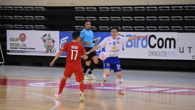 Alberto Inés, en un encuentro con el Fútbol Emotion Zaragoza.
