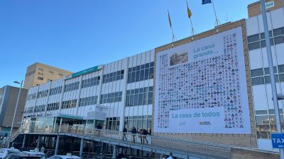 La nueva lona del Hospital Miguel Servet está formado por casi 600 profesionales sanitarios. | DGA
