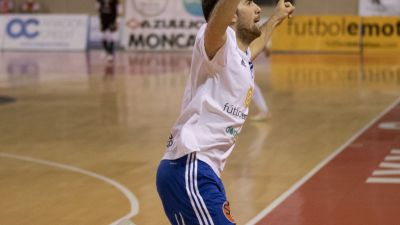Imagen de un encuentro de Fútbol Emotion Zaragoza.